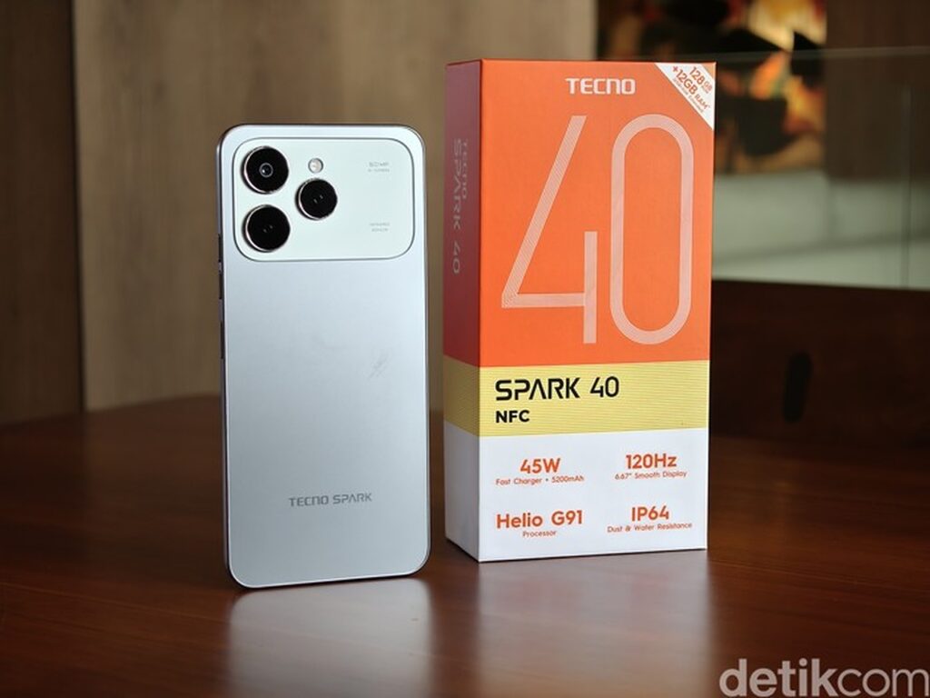 Review Tecno Spark 40, Mirip iPhone tapi Layarkah dan Performanya Benar Worth It?