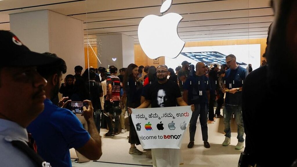 Apple Kian Tinggalkan China, 25% iPhone Kini Dirakit di India di Tengah Drama Geopolitik dan Perburuan Pasar Baru