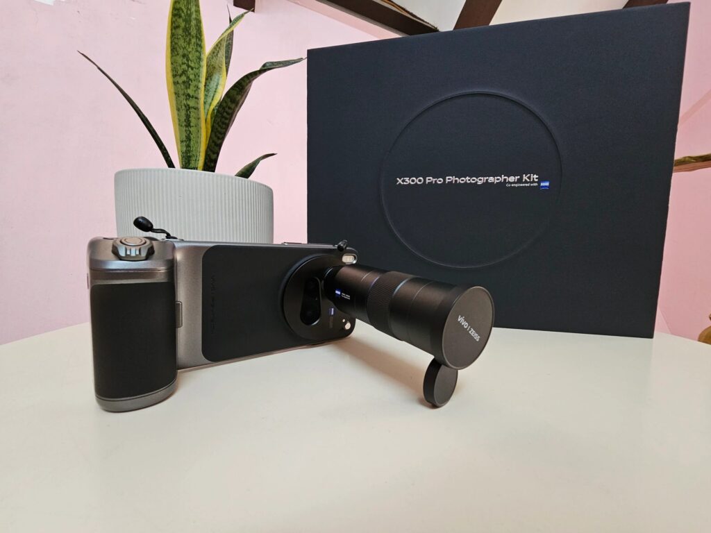 Vivo X300 FE Tak Lagi Biasa, Aksesori ZEISS 200mm Ini Bisa Mengubah Standar Kamera HP Ringkas