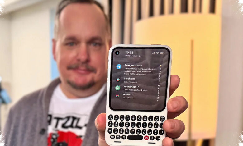 Clicks Communicator Siap Bangkitkan Rasa BlackBerry, Tapi Tetap Punya Wajah Modern